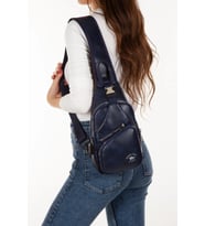 NEWİSH POLO YIKAMA DERİ ÇAPRAZ SIRT ÇANTASI-BODY BAG USB VE KULAKLIK ÇIKIŞLI (Lacivert)