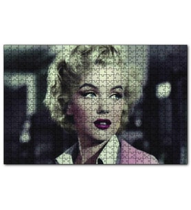 Cakapuzzle Marilyn Monroe Pembe Elbiseli Portre  Puzzle Yapboz MDF (Ahşap) (255 Parça)
