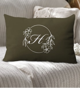 BK Gift Kişiye Özel Harfli Premium Kumaş Dikdörtgen Kırlent Yastık-5 (5 Farklı Renk Seçeneği), Arkadaşa Hediye, Ev Hediyesi, Doğum Günü Hediyesi (Haki)