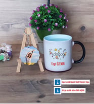 Pedagog Kupa Bardak Beyaz ve Fotoğraflı Ahşap Anahtarlık Hediye (Model 9)