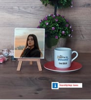 Matematik Mühendisi Fotoğraflı Dekoratif Taş, Ahşap Altlıklı Türk Kahvesi Fincanı Hediye (Model 8)