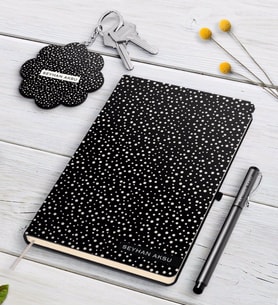 BK Gift Kişiye Özel İsimli Beyaz Defter Kalem Ve Anahtarlık Hediye Seti-28 (Model 2)