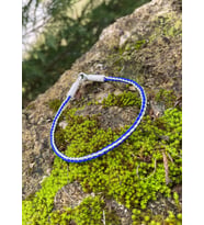 Gümüş Kazaziye Oksitli Örgü Bileklik : Kırmızı - 17 cm : Oksitli - 18 cm : Kırmızı - 21 cm : Gümüş - 20 cm : Siyah - Beyaz - 17 cm : Siyah - Beyaz - 21 cm (Mavi)