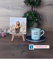 En İyi Öğretmen Fotoğraflı Dekoratif Taş, Ahşap Altlıklı Türk Kahvesi Fincanı Hediye (Model 4)
