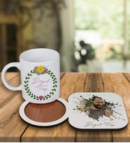 Kişiye Özel Tasarım Kupa Bardak Ve Fotoğraflı Ahşap Bardak Altlığı 99300 (Sarı)