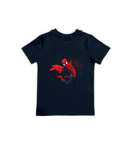 Spiderman baskılı örümcek adam pamuklu penye kumaş yazlık çocuk tişört (Siyah)