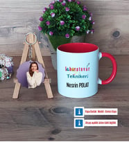 Laboratuvar Teknikeri Kupa Bardak Beyaz ve Fotoğraflı Ahşap Anahtarlık Hediye (Model 2)