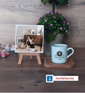 Baş Harf ve İsim Soyisim Fotoğraflı Dekoratif Taş, Ahşap Altlıklı Türk Kahvesi Fincanı Hediye (Model 1)