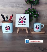 Sevimli Panda Hediye Seti Dekoratif Taş, Kalemlik, Ahşap Altlıklı Türk Kahvesi Fincanı Hediye (Model 1)