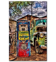 Cakapuzzle Antika Amerikan Arabası ve Yakıt Pompası HDR Puzzle Yapboz MDF(Ahşap) (1000 Parça)
