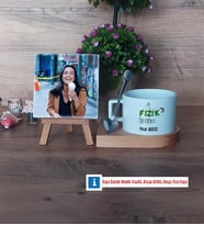 Fizik Öğretmeni Fotoğraflı Dekoratif Taş, Kupa Bardak Beyaz Hediye Öğretmenler Günü Hediyesi (Model 8)