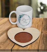 Kişiye Özel Tasarım Kupa Bardak Ve Kalp Ahşap Bardak Altlığı 100729 (Bordo)