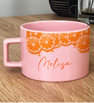 Kişiye Özel İsim Yazılı Hediye Pastel Fincan Meyveli Portakal Desenli (Pembe)