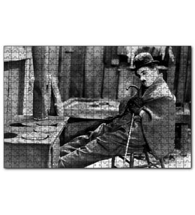 Cakapuzzle Charlie Chaplin Ayakları Soba İçinde Uyuyor  Puzzle Yapboz MDF (Ahşap) (500 Parça)