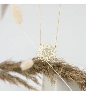 Harfli Lotus Çiçeği Gümüş Kolye - Renk: Gold (Gümüş)