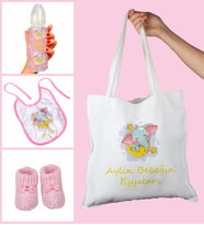eJOYA Bebeklere Özel Çantasında Kişiye Özel Biberon Önlük Ve Patik Bebek Hediye Seti 109821 (Pembe)
