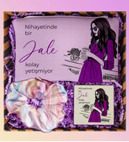 eJOYA Kişiye Özel Makyaj Çantası & Kişiye Özel Ayna & Saten Toka Kozmetik Hediye Seti 111045 (Mor)
