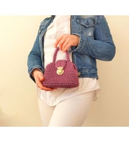 Minimal El Örgüsü Tutmaçlı Omuz Çantası, Lacivert El Yapımı Çantalar, Tokalı Minik El Çantası , Kemzey Handmade Çanta (Rose)