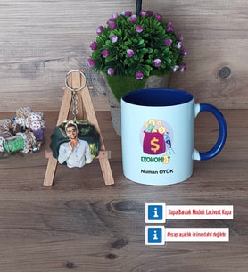 Ekonomist Kupa Bardak Beyaz ve Fotoğraflı Ahşap Anahtarlık Hediye (Model 3)
