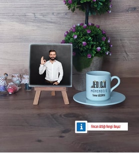 Jeoloji Mühendisi Fotoğraflı Dekoratif Taş, Ahşap Altlıklı Türk Kahvesi Fincanı Hediye (Model 2)