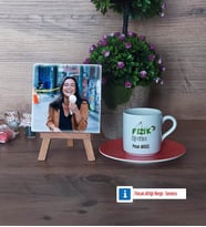 Fizik Öğretmeni Fotoğraflı Dekoratif Taş, Ahşap Altlıklı Türk Kahvesi Fincanı Hediye Öğretmenler Günü Hediyesi (Model 8)