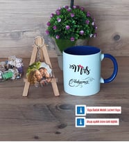 Eşe Hediye Mrs Kupa Bardak Beyaz ve Fotoğraflı Ahşap Anahtarlık Hediye Yıl Dönümü Hediyesi (Model 3)