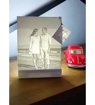 3d Fotoğraf - Kabartmalı Resim - Litofan - Işıklı 3 boyutlu kişiye özel + Anahtarlık hediyeli (Beyaz-Mor)