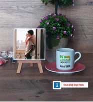 Petrol ve Doğalgaz Mühendisi Fotoğraflı Dekoratif Taş, Ahşap Altlıklı Türk Kahvesi Fincanı Hediye (Model 6)