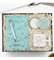 Kişiye Özel Tasarım Defter & Beyaz Metal Kutulu Mum & Gümüş Renk Detaylı Beyaz Tükenmez Kalem & Kişiye Özel Fincan Hediye Seti (Model 2)