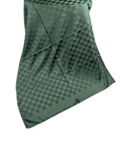 Mim Eşarp Emproyal Jan Jan Jakar Dama Desen Şal 75x190 cm (Zümrüt Yeşili)