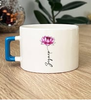 Kişiye Özel Nilüfer ve İsim Yazılı Hediye Lüks Fincan Çiçek Desenli (Mavi)