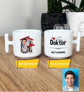 Kişiye Özel Karikatürlü Doktor Hediye T Kupa Bardak Doktora Tıp Bayramı Hediyesi (Beyaz)