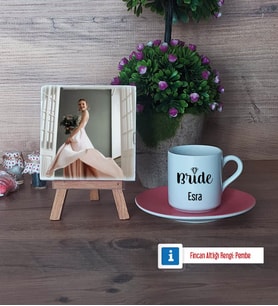 Bride Fotoğraflı Dekoratif Taş, Ahşap Altlıklı Türk Kahvesi Fincanı Hediye (Model 6)