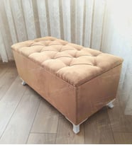 Lüks Sandıklı Kapitoneli Ayakucu Puf Bench 90 cm Beyaz Ayak (Vizon)