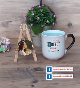 Ortopedi Uzmanı Kupa Bardak Beyaz ve Fotoğraflı Ahşap Anahtarlık Hediye (Model 10)