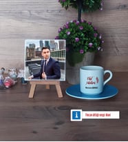 Okul Müdürü Fotoğraflı Dekoratif Taş, Ahşap Altlıklı Türk Kahvesi Fincanı Hediye Öğretmenler Günü Hediyesi (Model 5)