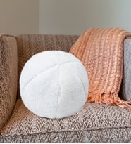 Dekoratif Peluş Top Kırlent Yastık (Beyaz)
