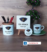 Özel Güvenlik Görevlisi Hediye Seti Dekoratif Taş, Kalemlik, Ahşap Altlıklı Türk Kahvesi Fincanı, Ahşap Anahtarlık Hediye (Model 9)