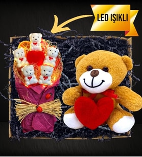 Led Işıklı Kalpli Tatlı Ayıcıklar Buketi & Kalpli Peluş Ayıcık (Fuşya)