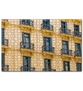 Cakapuzzle İspanyada Sarı Klasik Bina ve Balkonlar  Puzzle Yapboz MDF (Ahşap) (1000 Parça)