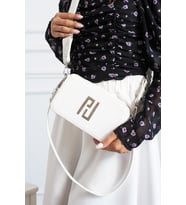 Just Polo Kadın Çapraz Askılı 2 Bölmeli Kutu Mini Omuz Ve El Çantası PBU5024 (Beyaz)