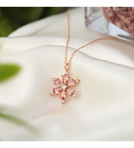 925 ayar Gümüş zincirli Rose Altın kaplamalı Zirkon taşlı Lotus Kamelya Çiçeği kolye (Pembe)