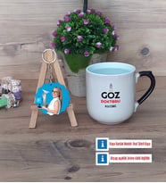Göz Doktoru Kupa Bardak Beyaz ve Fotoğraflı Ahşap Anahtarlık Hediye (Model 10)