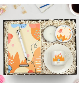 Kişiye Özel Tasarım Defter & Gümüş Renk Detaylı Beyaz Tükenmez Kalem & Beyaz Metal Kutulu Mum & Kişiye Özel Fincan Hediye Seti (Model 6)