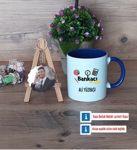 Bankacı Kupa Bardak Beyaz ve Fotoğraflı Ahşap Anahtarlık Hediye (Model 3)