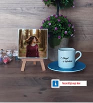 İsme Özel Fotoğraflı Dekoratif Taş, Ahşap Altlıklı Türk Kahvesi Fincanı Hediye (Model 5)