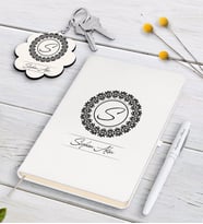 BK Gift Kişiye Özel İsimli Siyah Defter Kalem Ve Anahtarlık Hediye Seti-2 (Model 2)