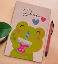 BK Gift Kişiye Özel İsimli Pudra Pembesi Sert Kapaklı Defter ve Tükenmez Kalem Seti, Arkadaşa Hediye, Yeni İş Hediyesi, Doğum Günü Hediyesi (Model 7)