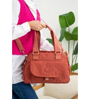 Klinkır Omuz Çantası Çok Cepli Hafif Kumaş Çapraz Postacı Çanta 30*25 Cm Günlük Kullanıma Uygun (Kız)
