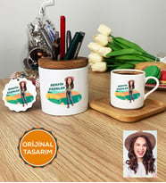 Kişiye Özel Karikatürlü Ziraat Mühendisi Hediye Seti Türk Kahvesi Fincanı, Kalemlik, Anahtarlık Kadın Ziraat Mühendisine Mühendisler Günü Hediyesi (Ahşap)